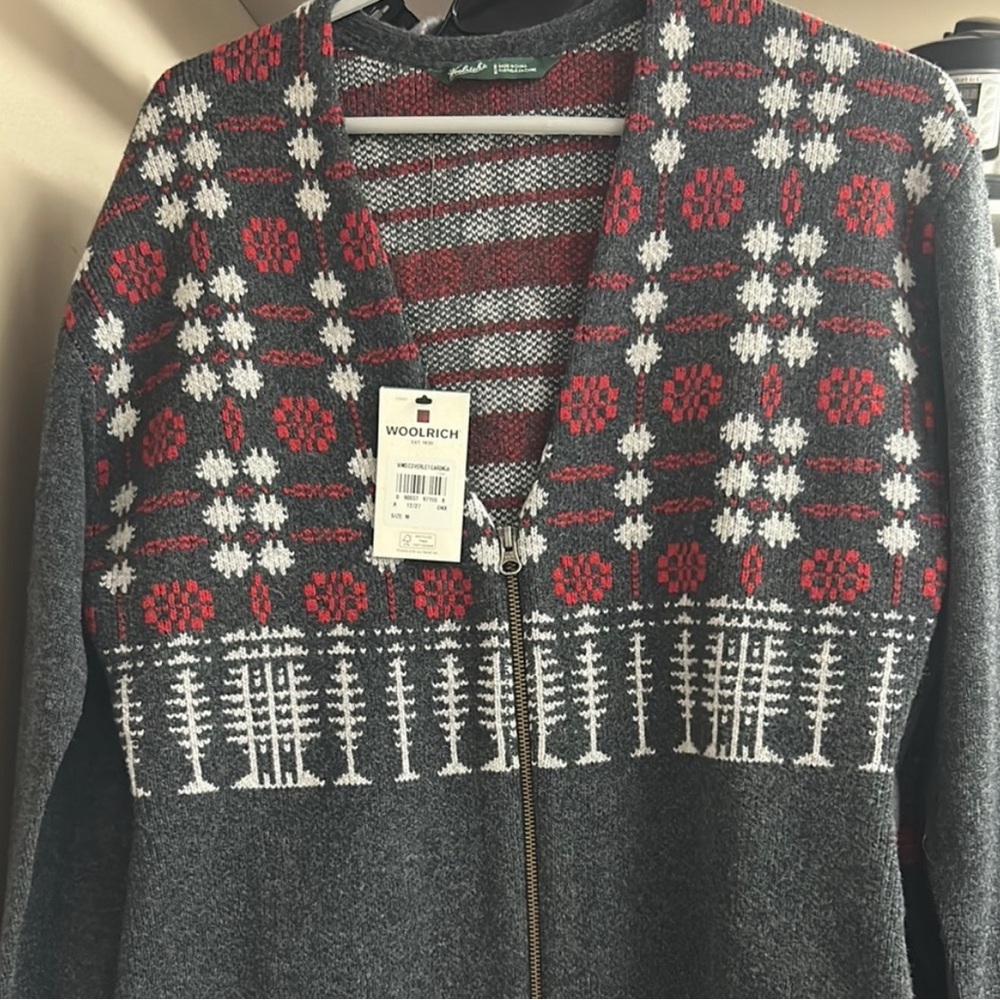 Woolrich Gray Zip-Up Cardigan with Red and White Fair Isle Pattern